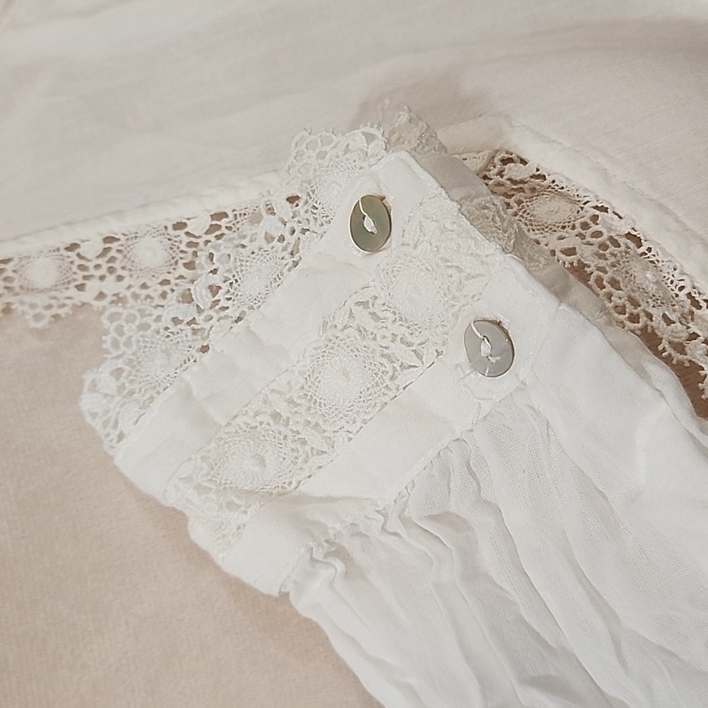 Queen Anne's Lace By Eileen West Elegant White Lace-Trimmed Nightgown - Picture 3 of 15